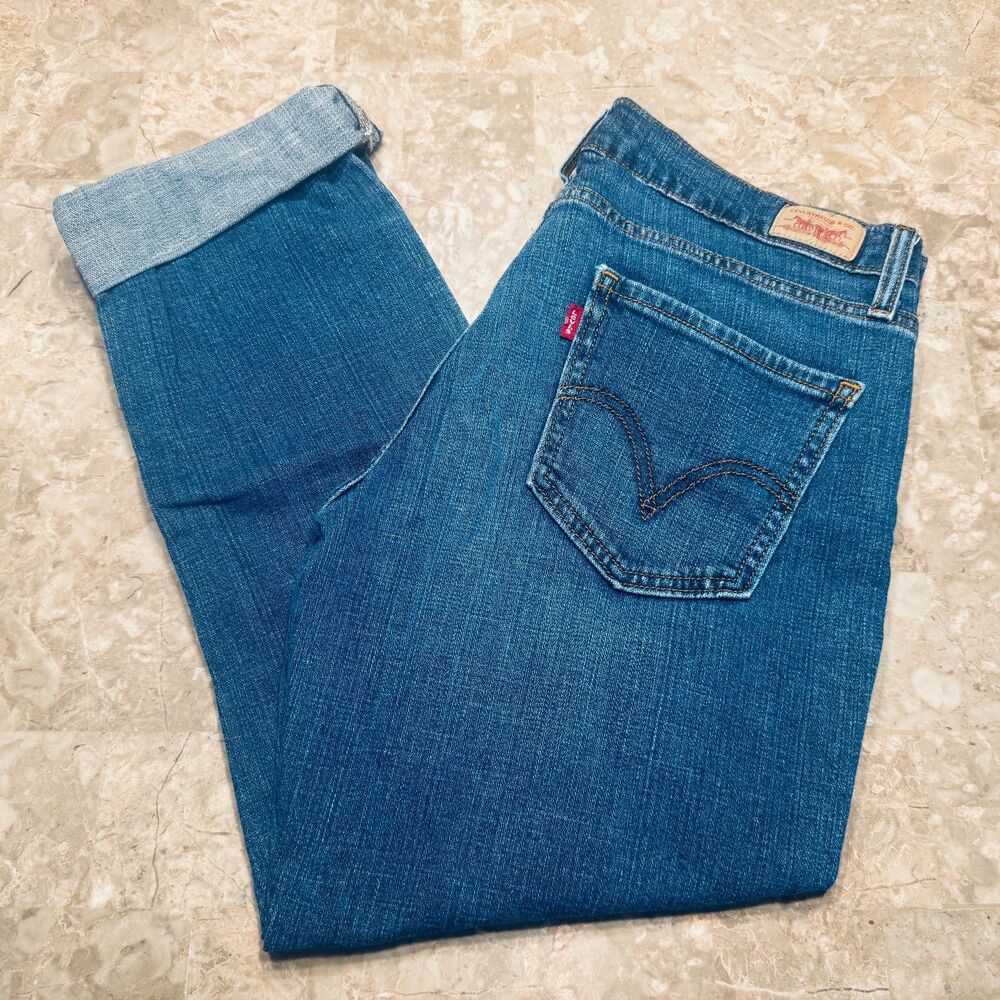 Levi’s Women's 513 Boyfriend Cuffed Rolled Hem Denim Jeans , Actual Size 31x23